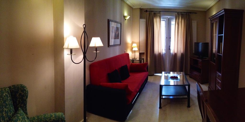 Apartamentos Caballero De Gracia Мадрид Экстерьер фото