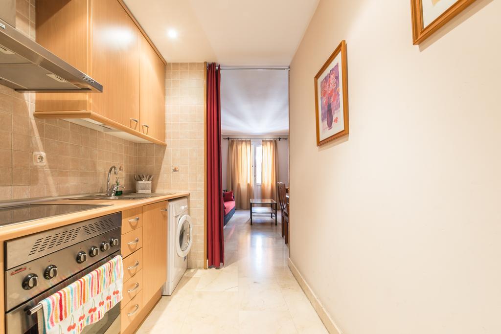 Apartamentos Caballero De Gracia Мадрид Экстерьер фото