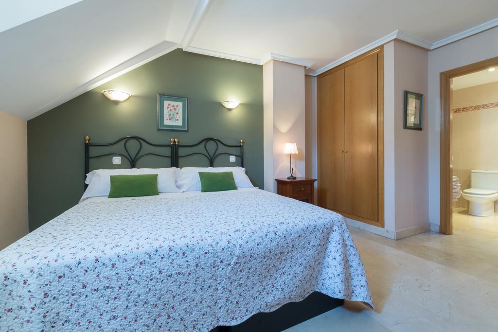 Apartamentos Caballero De Gracia Мадрид Экстерьер фото