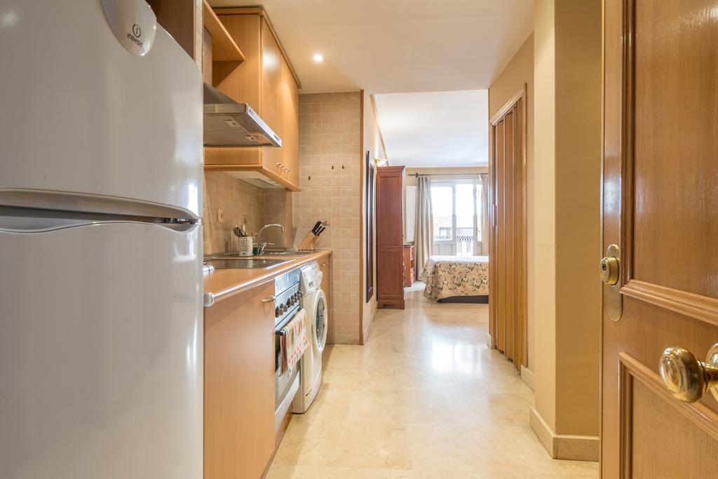 Apartamentos Caballero De Gracia Мадрид Экстерьер фото